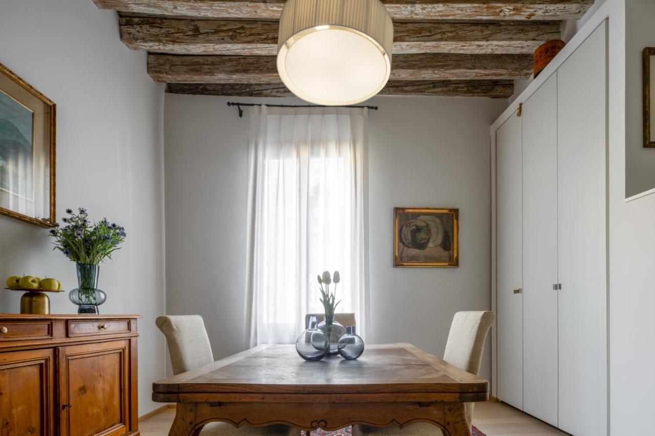 Miracoli Apartment With View On The Canal R&R ヴェネツィア エクステリア 写真