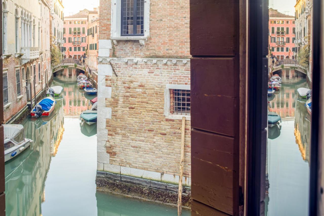 Miracoli Apartment With View On The Canal R&R ヴェネツィア エクステリア 写真