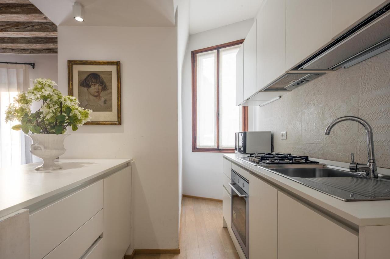 Miracoli Apartment With View On The Canal R&R ヴェネツィア エクステリア 写真