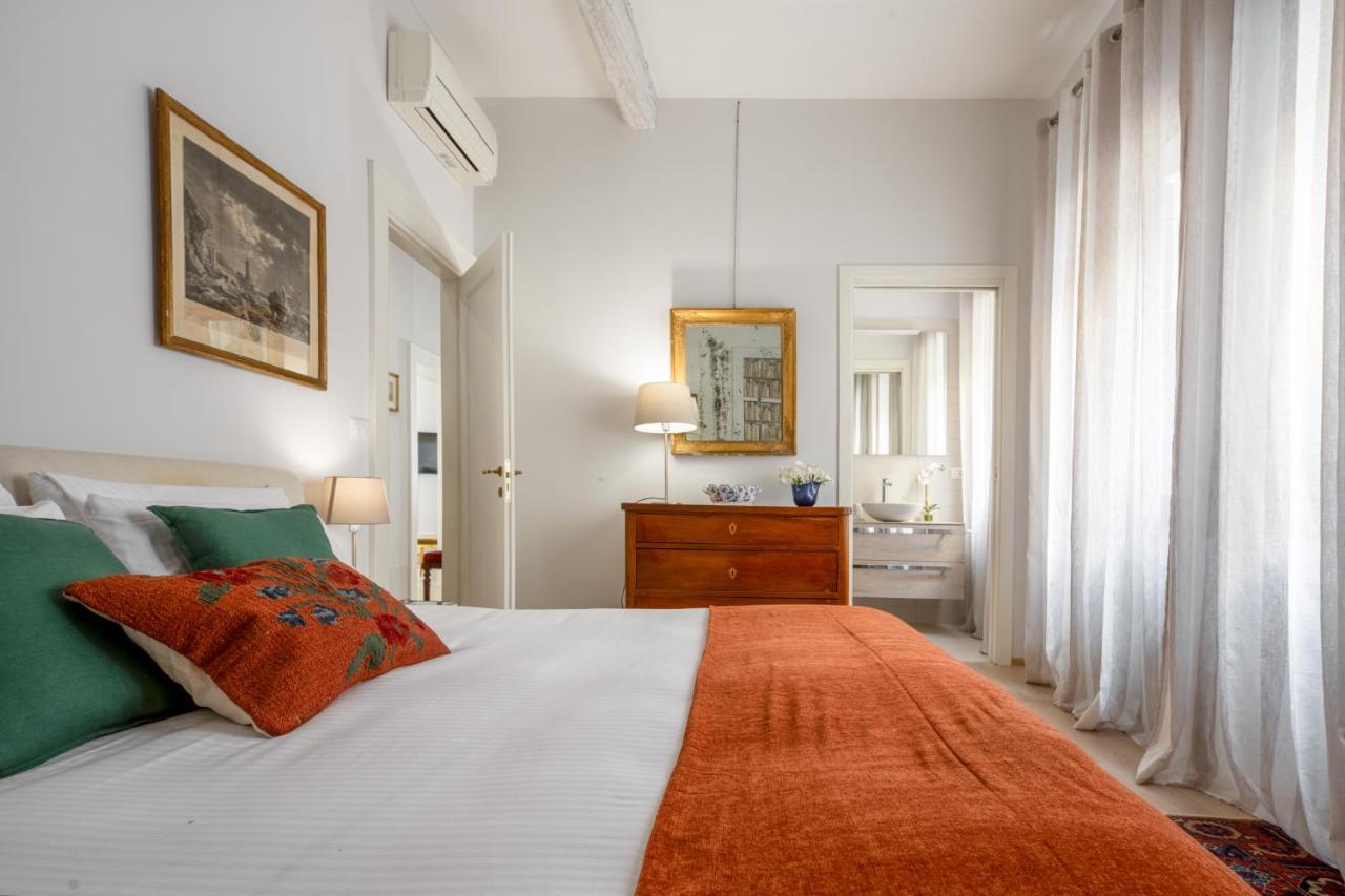 Miracoli Apartment With View On The Canal R&R ヴェネツィア エクステリア 写真